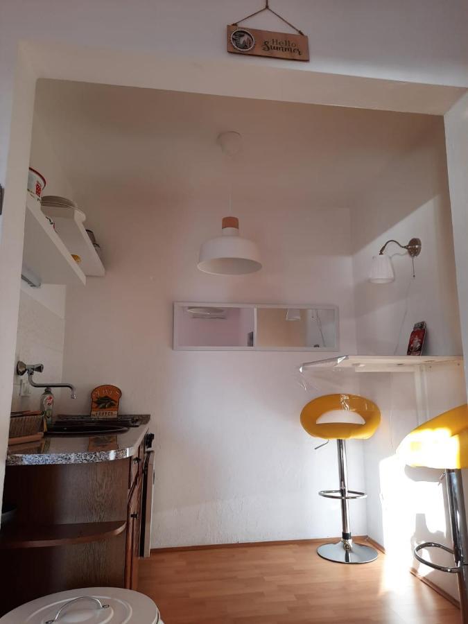 Studio-Appartements Emwey Trogir Exterior photo